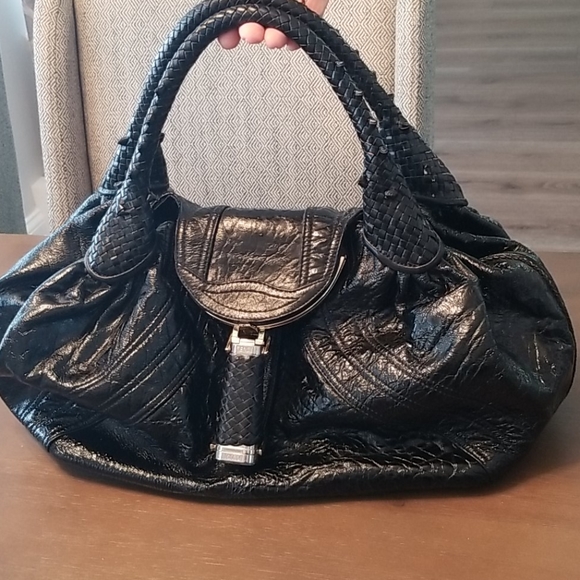 FENDI HANDBAG - Picture 2 of 4